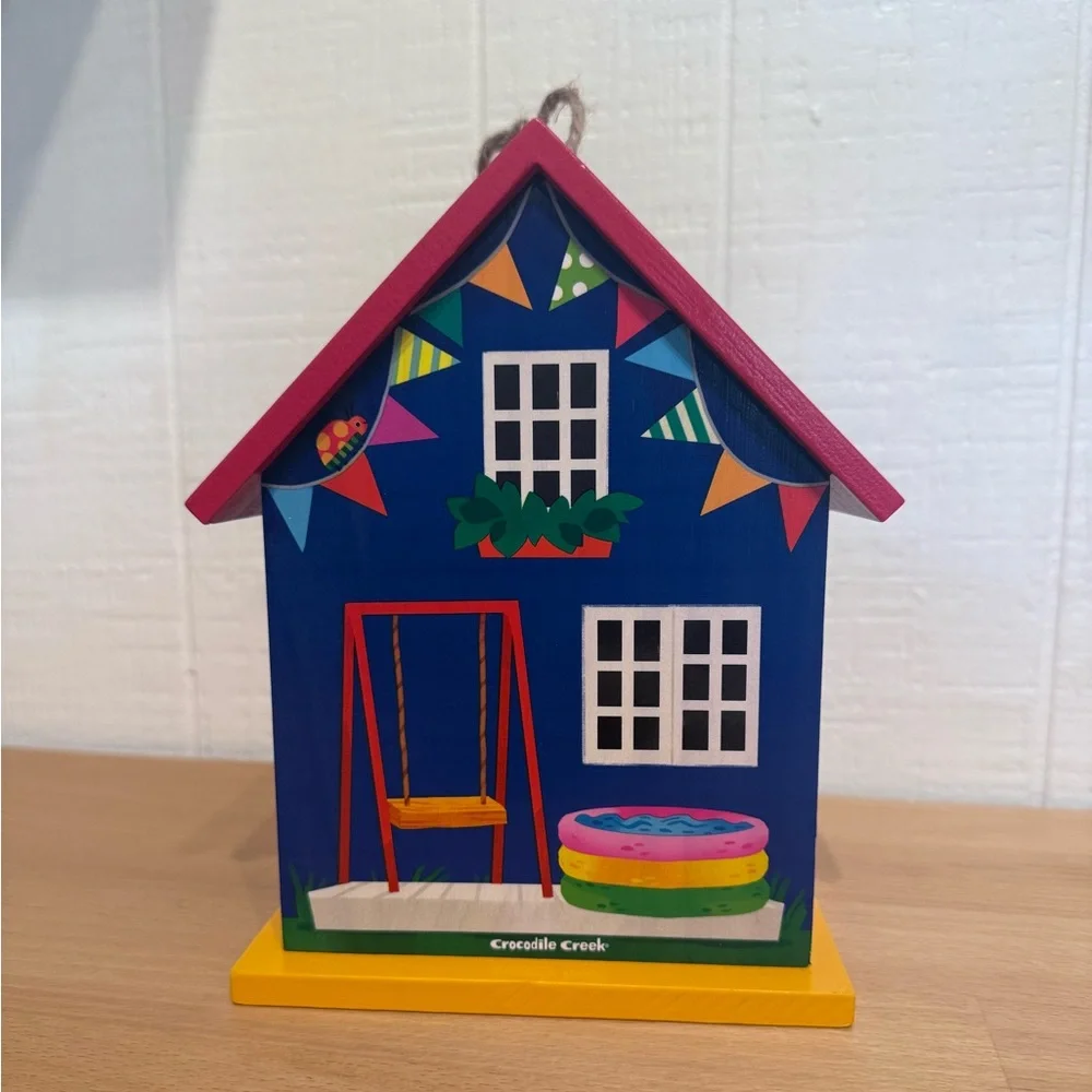 Colorful Crocodile‎ Creek Birdhouse | Brand New
